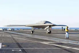 中国造小型无人机航母，美国猜出了用途，却不知后果图片