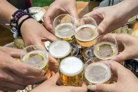 上饶一男子酒后按摩意外死亡，家属索赔110万！法院这样判！图片