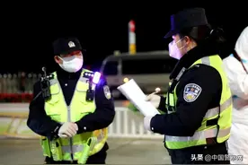 全程护送 平安转运 这是人民警察的郑重承诺！图片