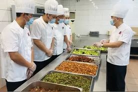 “火头军”的“士兵突击”图片