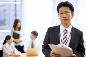 俗话说：“头有双旋不平凡，选官发财路不难”啥意思？有没有道理图片