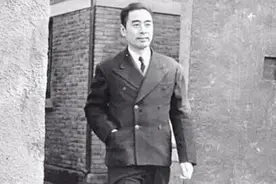 周总理19岁时写下一首七绝，展现出了凌云壮志，全诗气势无比豪迈图片