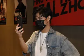 王者荣耀八月主播人气排行：北慕首度跌出前十，blue营收超张大仙图片