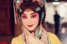 “京剧第一美人”的李胜素，半生嫁给了京剧，她究竟是个怎样的人图片