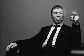 “绝顶聪明”的冯小刚跌落神坛，当年有多得意，如今就有多打脸图片