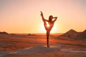 练瑜伽到底累不累图片