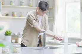 米家自动洗手机，极简设计还能智能感应，仅需79元视频封面