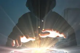 家里闲置的一本书，竟拍出了百万后期的科幻大片图片