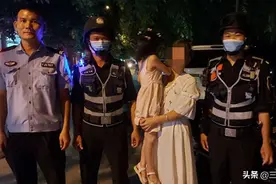 五岁小女孩贪玩走失急坏母亲 飞鹭队员挨街挨巷找寻助团圆图片