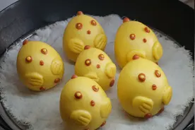 小鸡仔馒头，松松软软，就和蛋糕一样，手掌那么大，真好吃视频封面