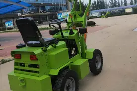 今年小型装载机和柴油小铲车行情不好中亚老板作出决定图片