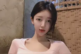 你笑的很牵强，却还说安然无恙图片