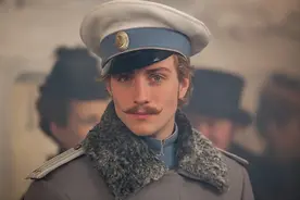 《安娜·卡列尼娜》：读懂了伏伦斯基伯爵，也就读懂了人性的自私图片