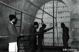 定陵挖掘全过程：七道石门待打开，找不到帝后棺椁图片