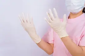 管道疏通剂千万要收好！已经有孩子被它所误伤图片