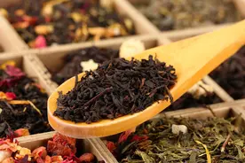 很多烟民开始抽“茶烟”了，茶烟是健康的香烟替代品吗？最好不碰图片