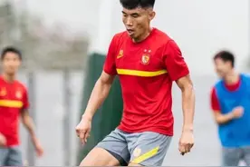 郑智最新训练照曝光：41岁依然比大部分年轻人保持得好图片