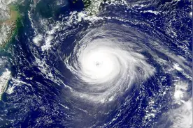 20%撒哈拉建太阳能厂，沙漠将变绿洲，中国沿海却会遭台风暴击图片