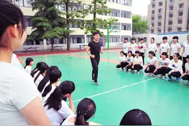 体育课上“最受欢迎”的3类男生，女生表面不说，心中暗暗欣赏图片