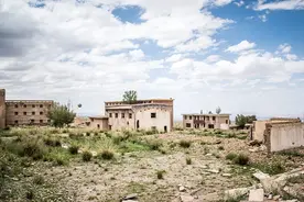 万万没想到，房管局团购房也烂尾了图片