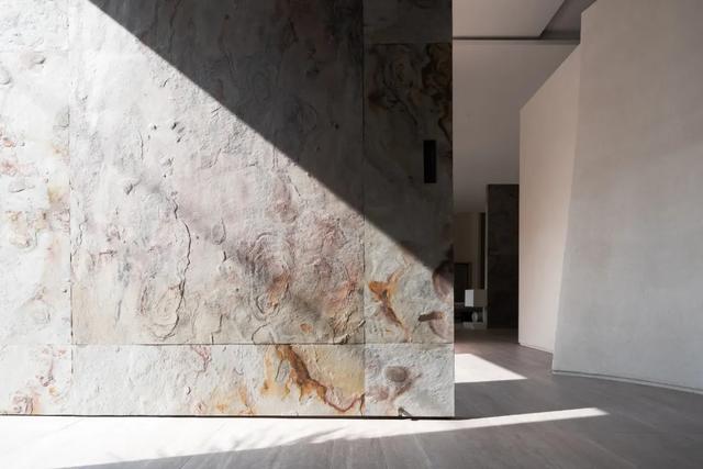 inshop女装中文叫什么（服装店——低调而极具仪式感的迎接方式）