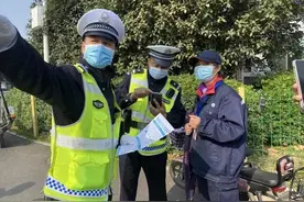 武汉交警推出电动自行车返还“一站式”便民服务图片
