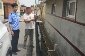 翻墙入户偷来钻戒送女友，刚过5天就栽了图片