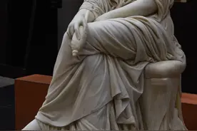 绝美的雕塑，她沉睡了2000年，讲述等待丈夫20年的故事图片