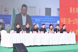 700余人共赴“智”造盛宴 机电工程全国观摩会走进郑州光电显示产业园图片