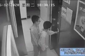 惊险！男童被卡电梯井仅靠头部支撑，背后原因让人着急……图片