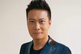 姑姑是女明星汤盈盈，父亲是亿万富豪，丈夫是腾讯总裁刘炽平图片