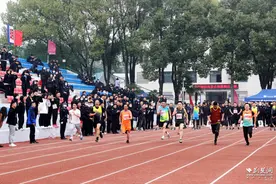 参赛人数创新高！武汉警官职业学院第十九届田径运动会圆满闭幕图片
