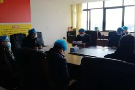新干人民医院的他：坚守疫线，奉献防治图片