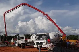 混凝土泵车是什么？中国造出世界上最长臂架泵车，为何这么厉害？图片