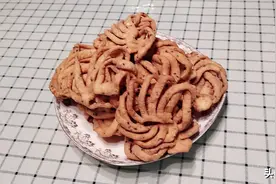 过年的焦叶炸出新花样，看一眼就想吃图片
