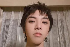 华晨宇人设翻车，整容植发细节被公开，张碧晨也受牵连图片