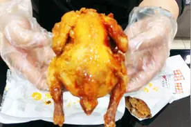 试吃20一只的华莱士“蜜汁手扒鸡”烤鸡真的比炸鸡好吃吗？