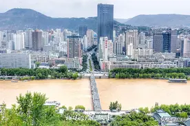 德国人承建的兰州百年铁桥 至今正常通行 被誉“天下黄河第一桥”图片
