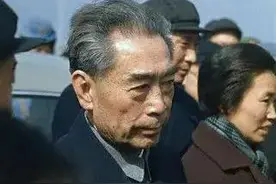 老部长们回忆周总理：他记忆力惊人，看似温柔，严肃起来让人害怕图片