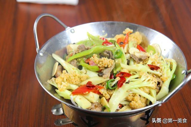 花菜怎么做好吃又简单漂亮（花菜这样做）