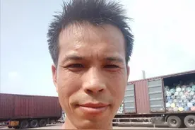 前财经记者回应流浪街头：确实在流浪，再苦再累也坚持看书和写作图片