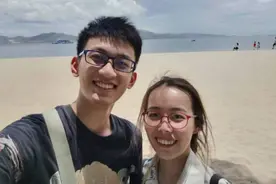 学霸情侣：他们同姓张，一个直博清华，一个直博人大，真的酸了图片