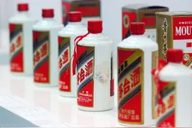 收藏！飞天茅台历年产量、出厂价及市场价格图片