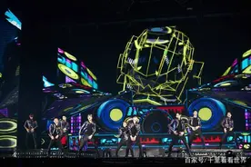 吴世勋评论张艺兴，朴灿烈为张艺兴应援，相识八年的真友情好兄弟图片