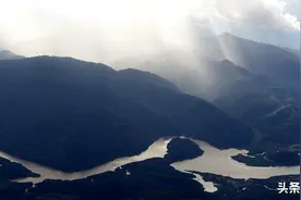 地球上独一无二的奇观——三江并流，实际上是四江图片