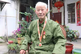 诸暨亲兄弟一同上战场：我们是热血青年，是不怕死的图片
