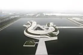 一探究竟：全球办公建筑设计第一名——淮安实联水上大楼图片