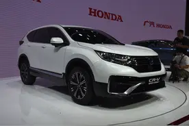 27.38万元起，油耗低至1.3L，插电混CR-V哪款值得买图片