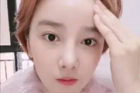 自己在家染头发，怎么染得持久又均匀？陈小纭的做法很管用图片