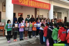 兰坪河西幼儿园：家园合作阅动心弦图片